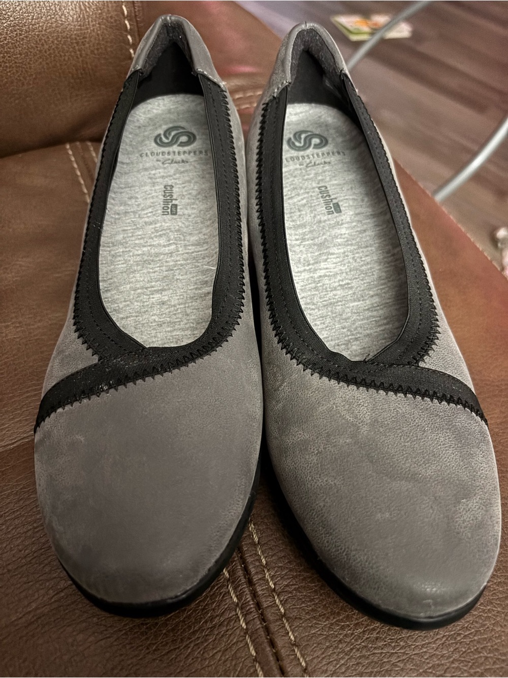 Clarks Cloudstepper Gray Slip-On Ballet Flats with Black Trim 7.5